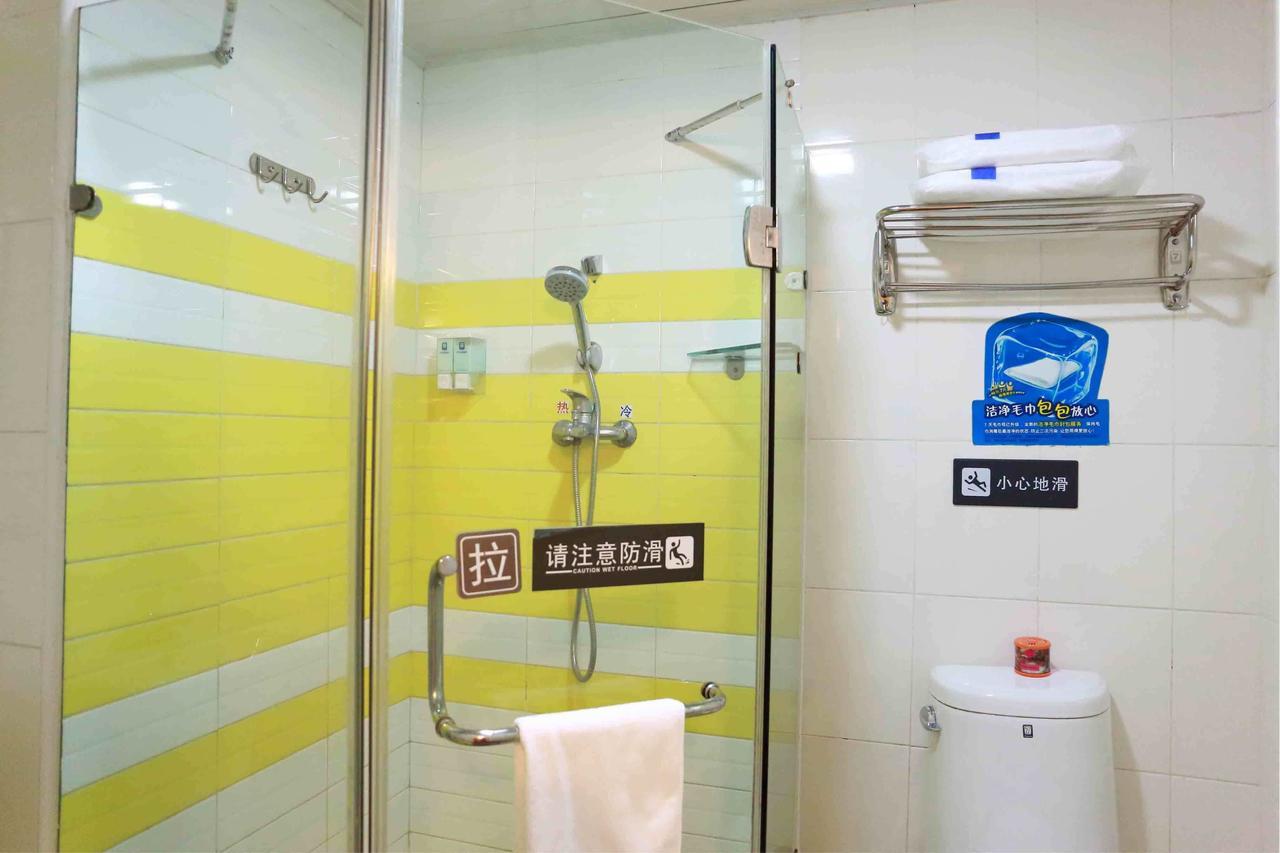 7Days Inn Zhongshan San Xiang Market Zhongshan (Guangdong) Room photo